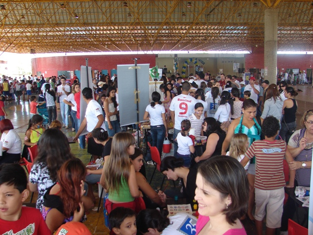 Todos os cursos da UNIGRAN estiveram, das 9 às 15 horas, trabalhando em benefício da sociedade