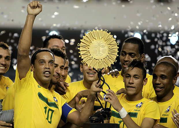Jogadores da Seleção Brasileia comemoram vitória no Superclássico das Américas, disputado contra a Argentina (Foto: AP)