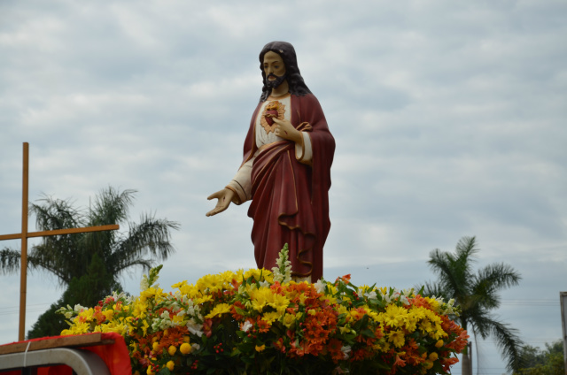 16° romaria do 'Sagrado Coração de Jesus' reúne milhares de fiéis