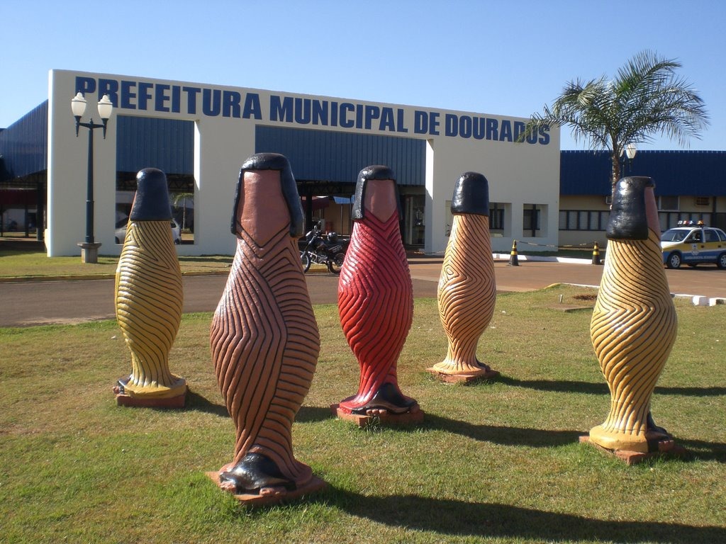 A Rede Municipal de Ensino funcionará de acordo com o determinado pela Secretaria Municipal de Educação.