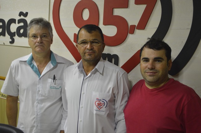 Sr. Leu, Gilberto e Alcemir. Foto: Rádio Coração FM