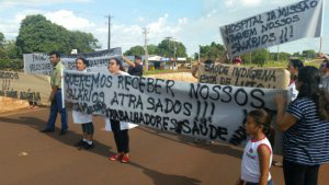 A manifestação acontece na rodovia que liga Dourados a Itaporã. Foto: Fabiane Dorta