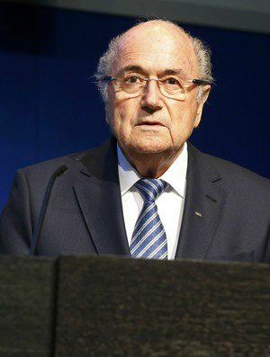 Substituto de Blatter será definido em fevereiro (Foto: Reuters)
