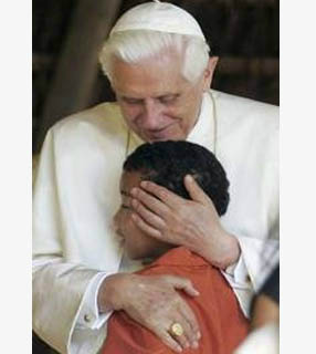 Bento XVI pediu pelos refugiados que fogem de perseguições e violência