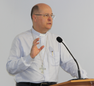 Dom Darci Nicioli, bispo auxiliar de Aparecida (SP) e presidente da Comissão para a Comunicação. 