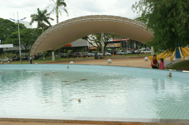 Praça Antônio João receberá fonte luminosa musical até o final deste ano de 2011 (Foto: Hédio Fazan/OPROGRESSO)