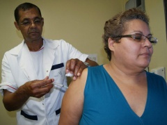 Vacina contra a gripe é gratuita. foto - Hédio Fazan