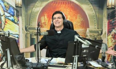 Padre Reginaldo Manzotti, durante o programa Experiência de Deus