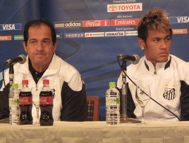 Muricy exaltou preparação do Peixe. Já Neymar espera menos faltas (Foto: Thiago Dias/Globoesporte.com)