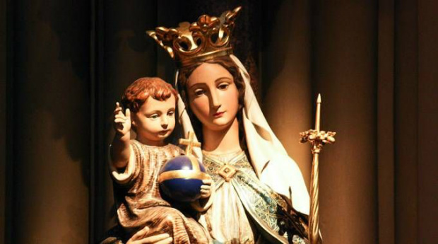 Imagem da Virgem Maria com o Menino Jesus nos braços. Foto: Flickr Fr. Lawrence Lew OP (CC-BY-NC-ND-2.0)