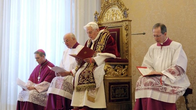 Em 11 de fevereiro de 2013 Bento XVI anunciava sua renúncia  (@L'Osservatore Romano)