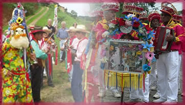 Palhaço que faz a proteção de Jesus e a bandeira da folia