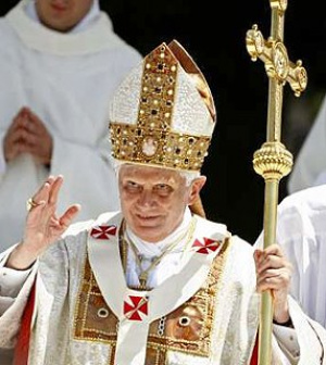 Palavras aos peregrinos durante a oração do Angelus, neste domingo, 1º de agosto de 2010 