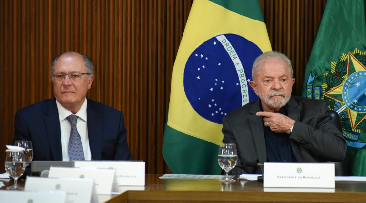 Antigos desafetos, Alckmin e Lula uniram-se e hoje governam o país