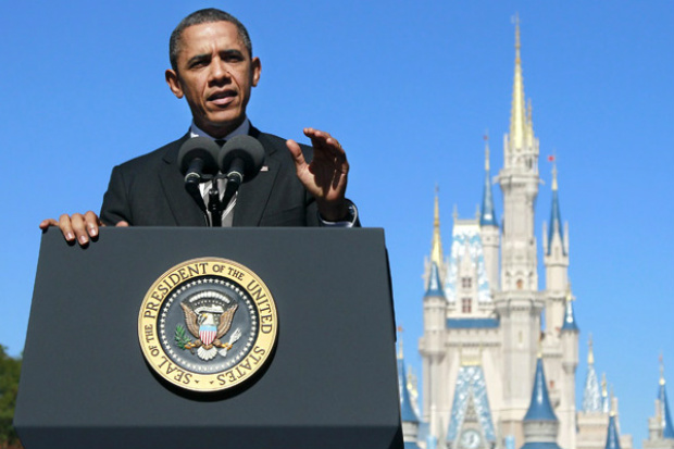 O presidente Barack Obama no seu discurso sobre turismo, nesta quinta (19), durante visita à Disney World, na Flórida (Foto: Haraz N. Ghanbari / AP)