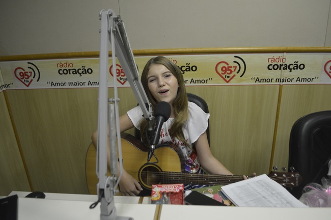 Gabi Andrade. Foto: Rádio Coração FM