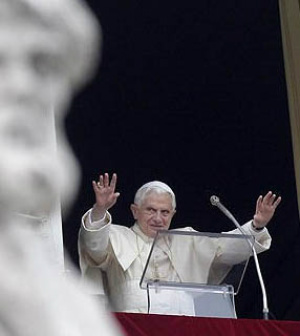 No Angelus deste domingo, Bento XVI disse qua a busca pela unidade é conduzida pela transformação pessoal