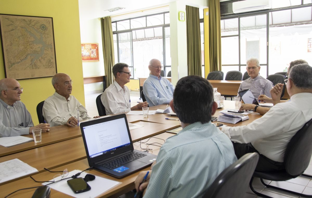 A reunião ocorreu no Centro Cultural Missionário (CCM) em Brasília, e contou também com a participação do secretário-geral da CNBB, dom Leonardo Steiner.(Foto - CNBB)