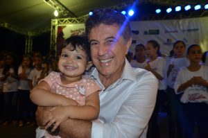 Lorena Sanábria, teve a foto mais curtida do Dourados Bilha, com o prefeito Murilo