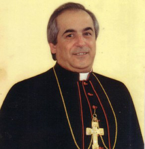Dom Giovanni tem 57 anos, nasceu em Aversa (Itália), foi ordenado sacerdote em dezembro de 1978. É doutor em Direito Canônico.