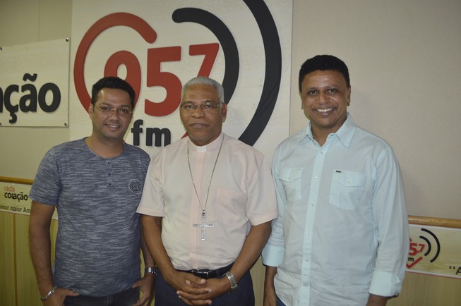 Padre Ciro, Dom Henrique e Padre Rubens. Foto: Rádio Coração FM