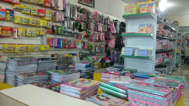 Papelarias devem ter mais movimento na próxima semana (Foto: Fabiane Dorta)