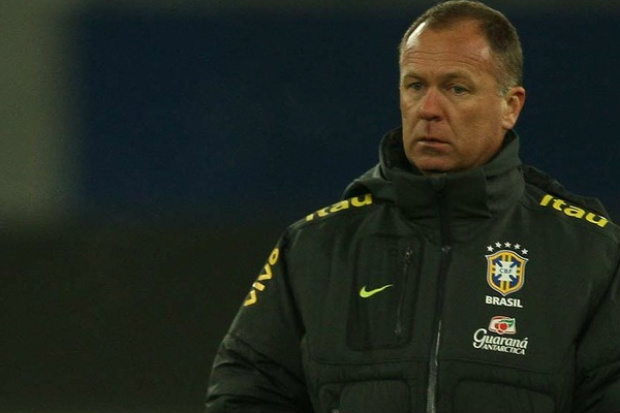 Frio espera pela Seleção na Suíça para o primeiro jogo do ano contra a Bósnia (Foto: Mowa Press)
