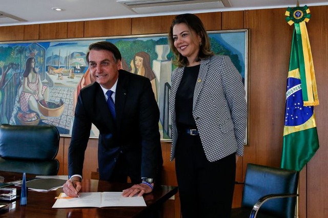 Presidente da Republica, Jairo Bolsonaro, Senadora Leila Barros - Carolina Antunes/PR