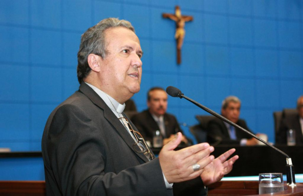 Dom Dimas diz que temas das campanhas são escolhidos por meio de processo participativo