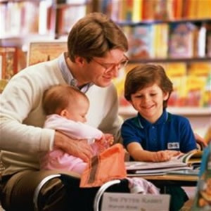 Quando buscamos o Senhor e vivemos sua Palavra, as coisas vão se transformando. O Senhor quer vida nova para todos nós. Reconciliação do casal, orientação dos filhos e vida cristã todos são convidados a viver