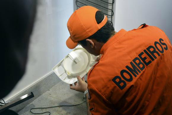 Governo federal iniciou campanha de mobilização contra o Aedes aegypti, inclusive com faxinaço em prédios da Esplanada dos MinistériosJosé Cruz/Agência Brasil