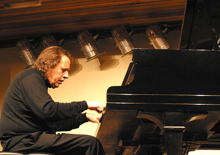 O pianista Arthur Moreira Lima é considerado uma das mais importantes personalidades da música mundial e da cultura brasileira