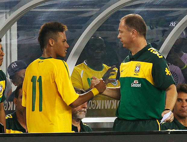 Neymar é um dos atletas com idade olímpica incluído por Mano na pré-lista (Foto: agência Reuters)