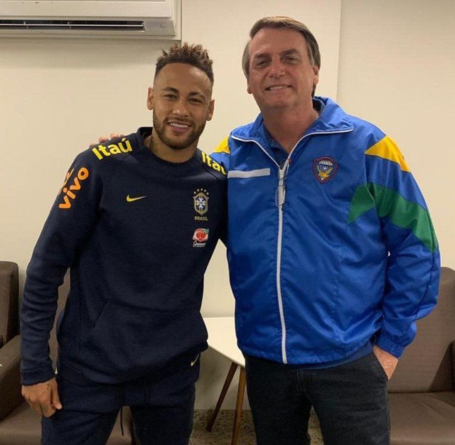 Desejo uma boa e rápida recuperação! Disse o presidente da República, em sua conta no Twitter, após visitar Neymar na clínica onde o jogador passou por exames - Twiter do presidente da República, Jair Bolsonaro
