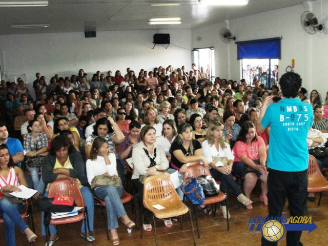 Na assembleia de hoje professores decidiram não manter a greve. (Foto: Simted)