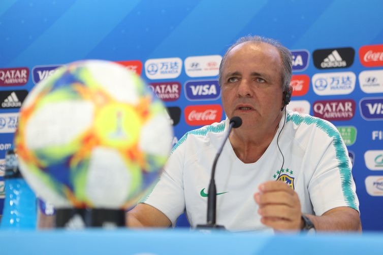 Técnico da seleção brasileira feminina, Vadão, participa de entrevista coletiva na Copa da França - 2019. - Foto: Assessoria / CBF