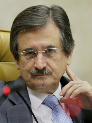 O presidente do Supremo, ministro Cezar Peluso,
que se manifestou contra o aborto de feto sem
cérebro (Foto: Fellipe Sampaio / SCO / STF)