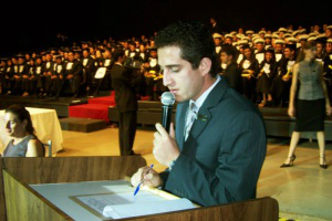 Ivan Martin faz apresentações de eventos por isso sempre cuida da voz - Foto: arquivo pessoal
