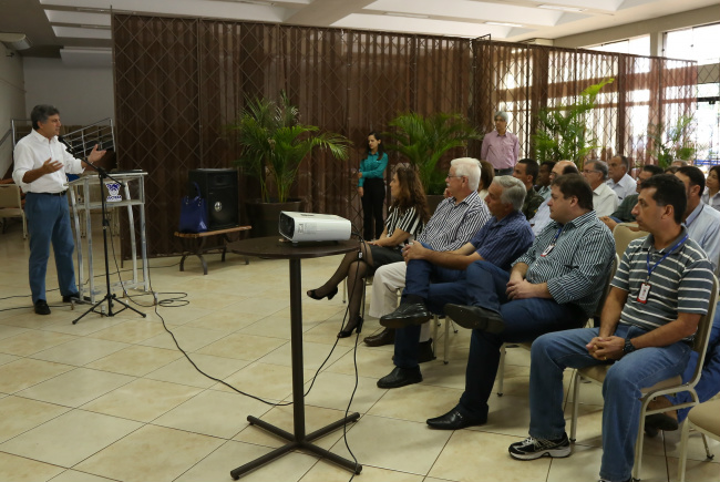 Prefeito Murilo destaca o potencial da indústria de Dourados, que amlia produção e gera emprego. Fotos: A. Frota/Assecom