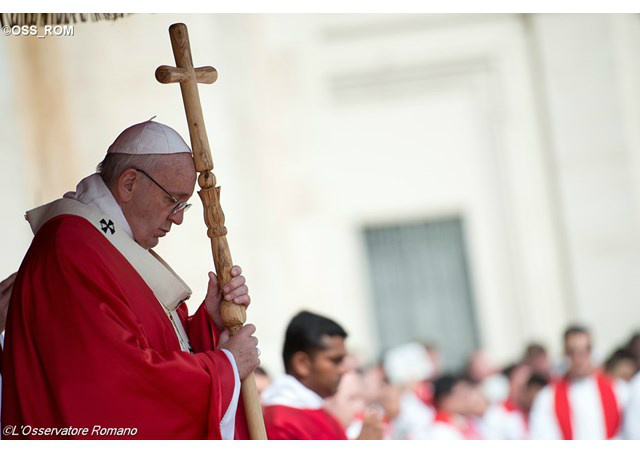 Francisco durante a Missa de Ramos - OSS_ROM