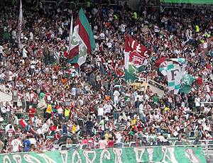 Torcida Fluminense esteve em bom número contra
o Inter (Foto: Cahê Mota / Globoesporte.com)