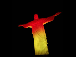 O Cristo Redentor será iluminado de amarelo e vermelho, cores que representam a hepatite