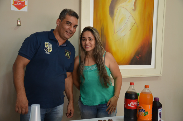 Junior Silva e Bárbara, aniversariantes do mês de abril da Ráio Coração