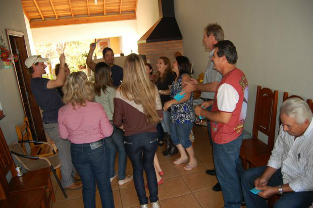 Acampamento Sênior: Tribo Azul se reúne para se confraternizar Acampamento Sênior: Tribo Azul se reúne para se confraternizar