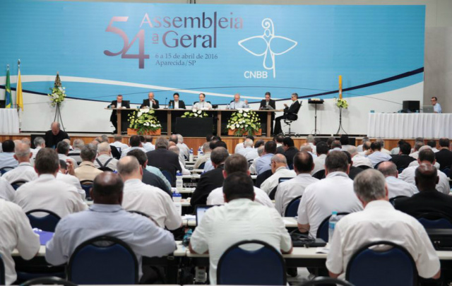 Bispos refletem sobre "misericórdia e justiça" e perspectivas pastorais da Amoris Laetitia