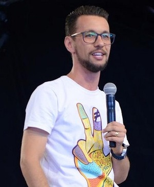 Tiago Marcon - missionário celibatário da Comunidade Canção Nova / SP