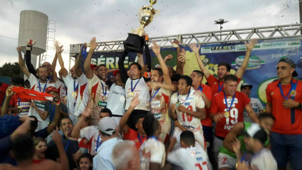 Sete conquista o Estadual de futebol após vitória diante do Comercial - foto: Renato Giansante/Assessoria