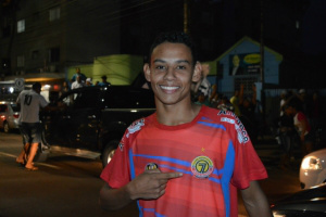 Torcedor do Sete enalteceu equipe unida e torcida na competição (Foto: Gizele Almeida)