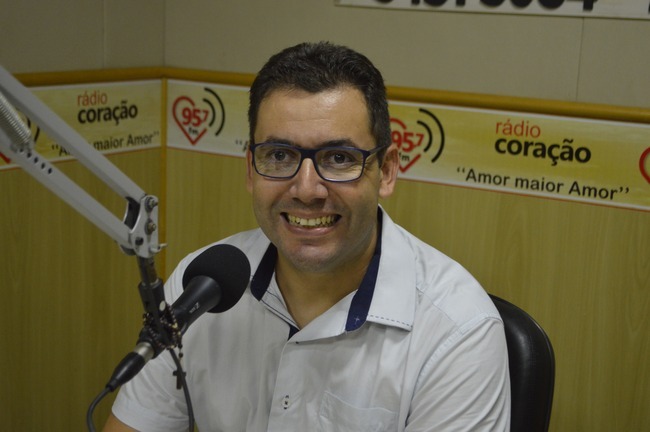 Tiago Vasques. Autor foi diagnosticado com paralisia cerebral nos primeiros dias de vida e encontrou no esporte e na fé em Deus o alicerce para vencer desafios. Foto: Arquivo/RC