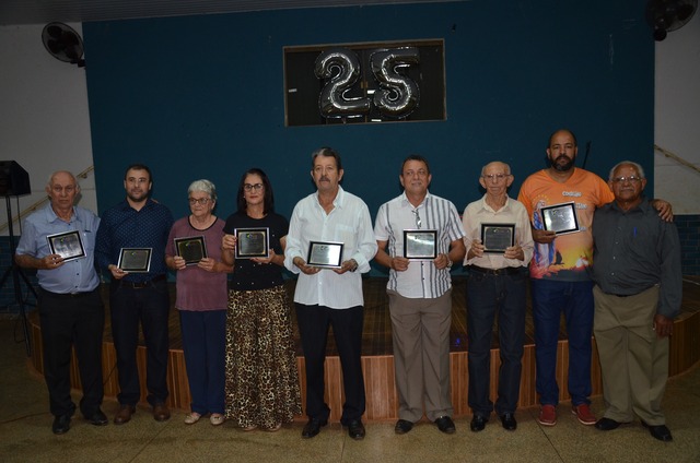 Vicentinos - Noite de homenagens aos membros que atuam na entidade